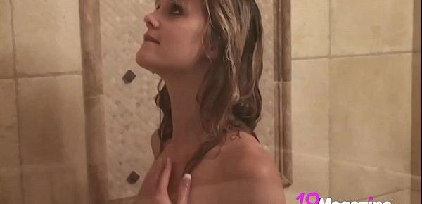  Hot Tall American Coed Lilly Luck Showers Voyeur Style!